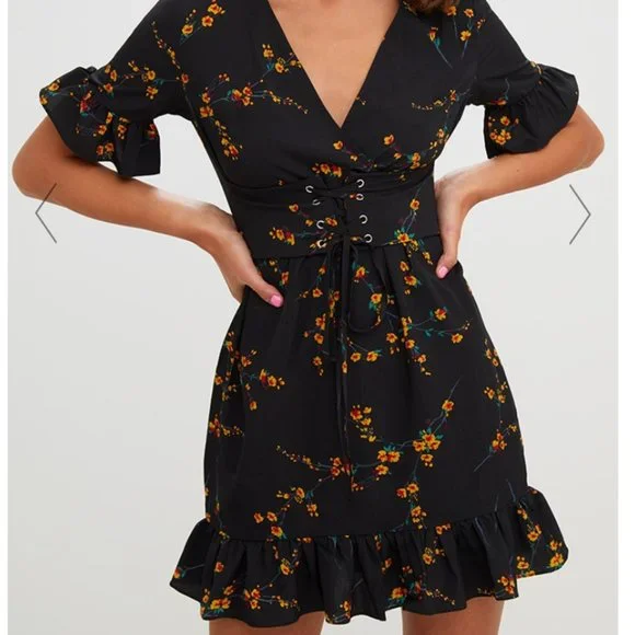 pretty little thing floral corset dress Pretty Little Thing Ditsy Floral Corset Swing Dress US4 Frill Hem Lace Up  NWT